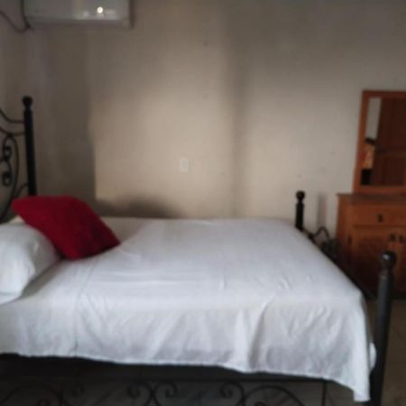 Hotel La Laguna Текескитенго Екстериор снимка